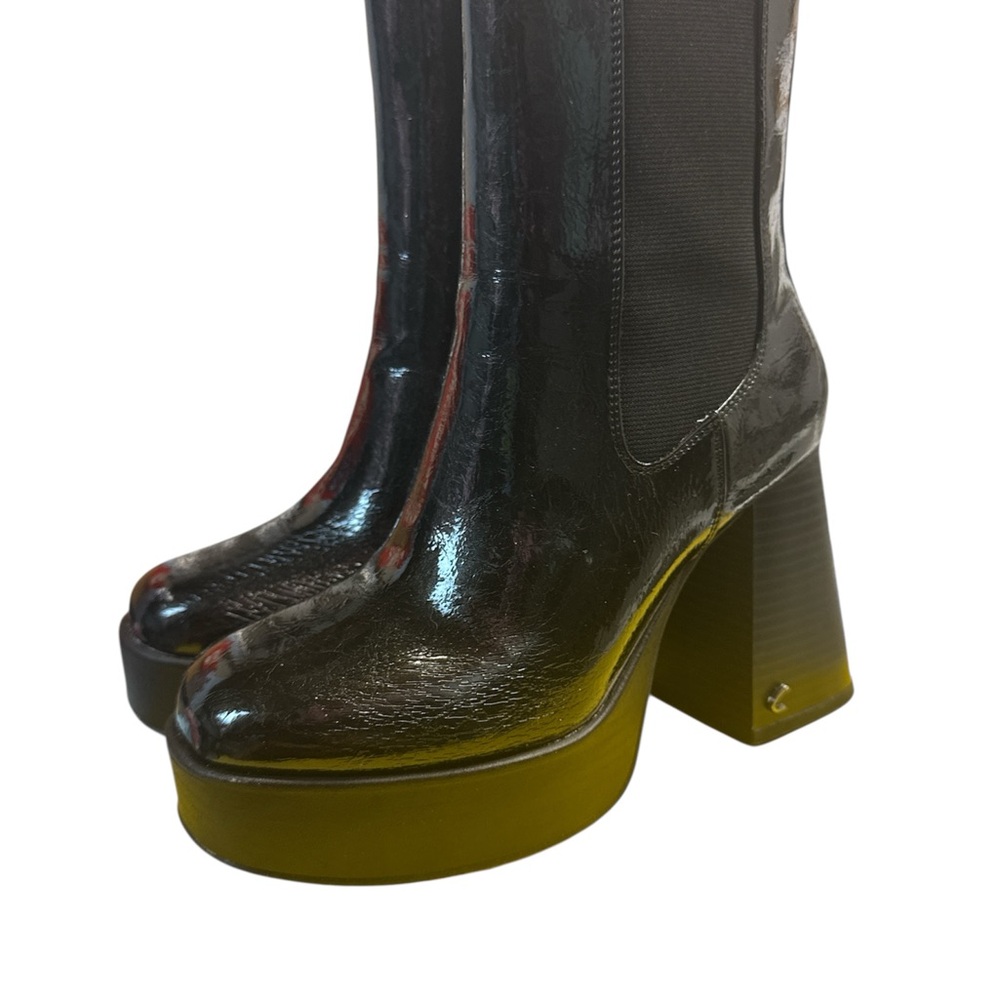 Black Heeled Boots Retro Platform Style